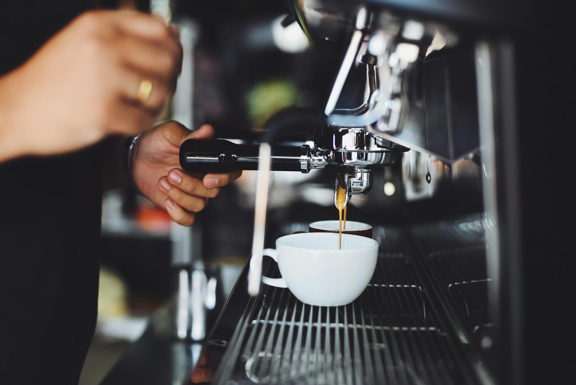 Rise and Shine: The Best Coffee Perfumes on the Market - TUOKSU